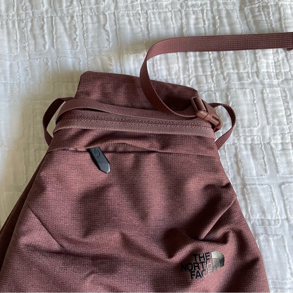 The North Face Electra Sling Pack - Picture 4 of 8